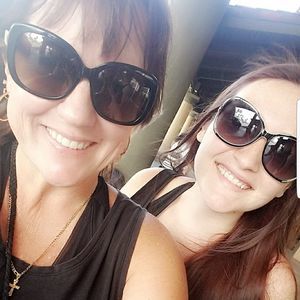 Meet your Posher, Melanie